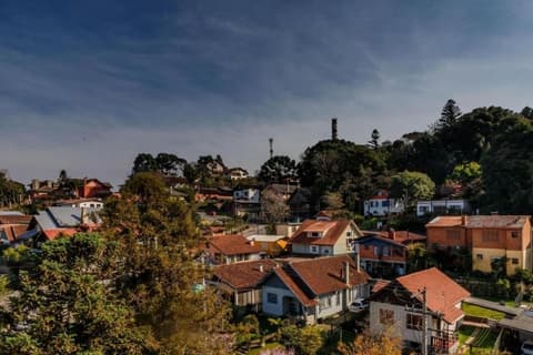 Apartamento Novo e Completo no Centro de Gramado!, 