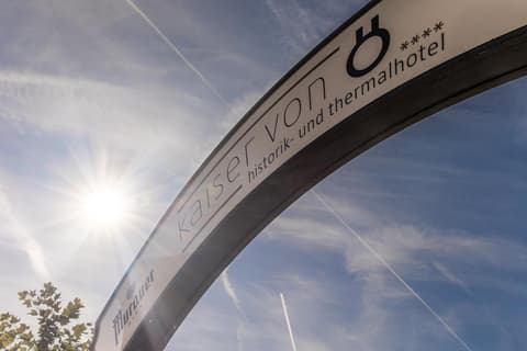 Kaiser von Österreich, Historik- und Thermalhotel, 