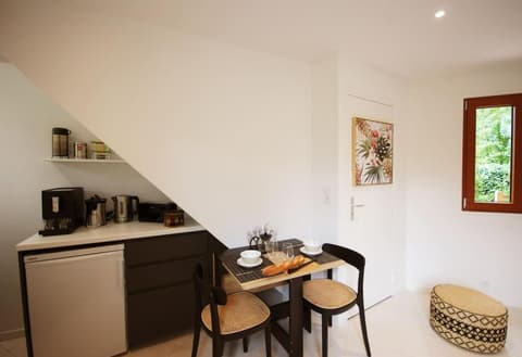 Studio - Confort - Climatisé - Le Refuge de Charles - Jardin, 