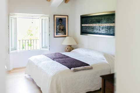 B&B RED WINE COUNTRY HOUSE, 