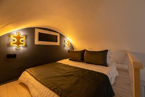 The Penthouse Santorini, Kamari, Thira, 