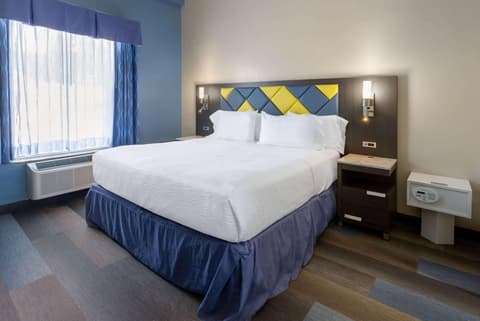 Days Hotel by Wyndham North Bergen, 