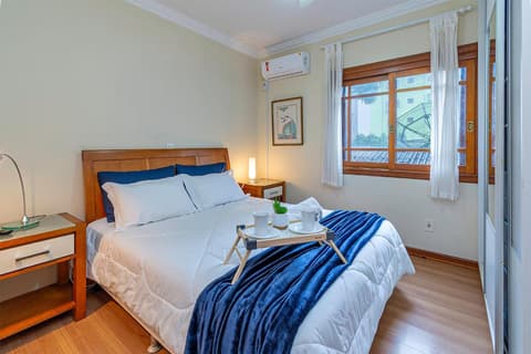 Borges de Medeiros, 500m da Rua Coberta, 4 pessoas, 