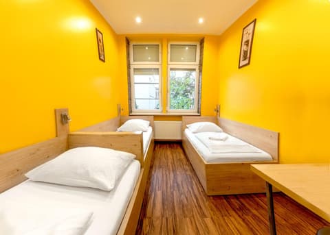 Do Step Inn Home - Hotel & Hostel, 