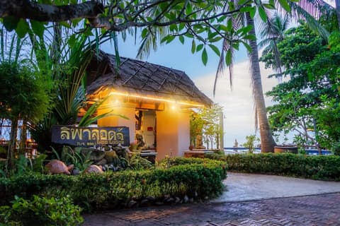 Lipa Lodge Beach Resort, 