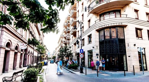 King's Court Apartments – City centre - garage, 