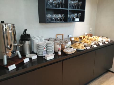 Mondial Apartments By BnbHost, 