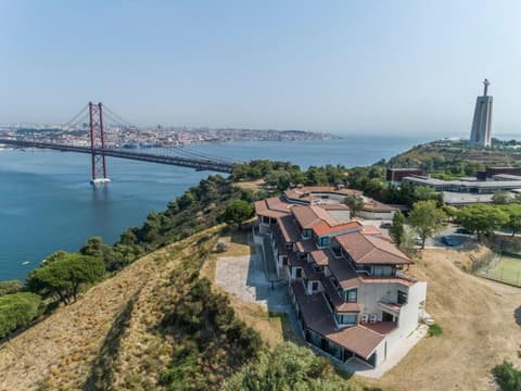 HI Almada - Pousada de Juventude, 