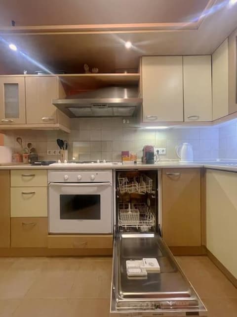 A Colorful Apart for a Start, 