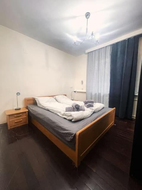 A Colorful Apart for a Start, 