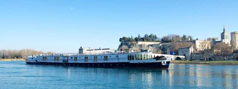 Bateau Hotel à quai Le Chardonnay, 