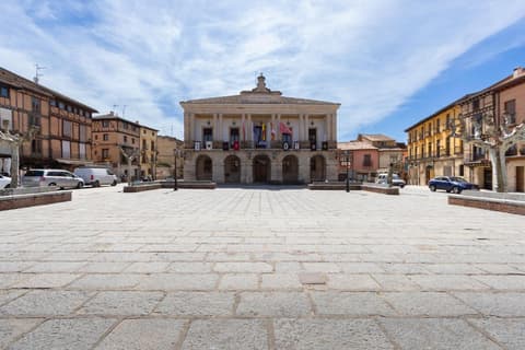 Alda Plaza Mayor Toro, 