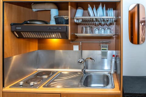 Kosmos Sercvice Apartment Beautiful Studio 2, 