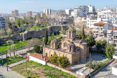 Kosmos Sercvice Apartment Beautiful Studio 2, 