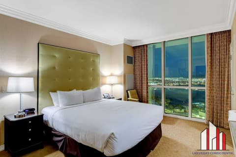 MGM Signature-25-702 1Bedroom 2Bath Balcony Suite, 