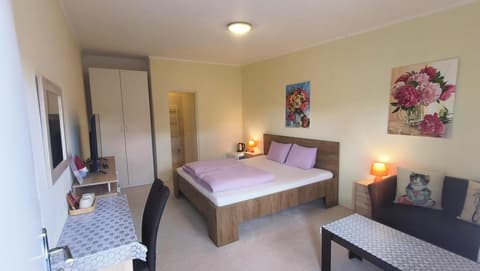 Cozy Room with garden in Bratislava, 