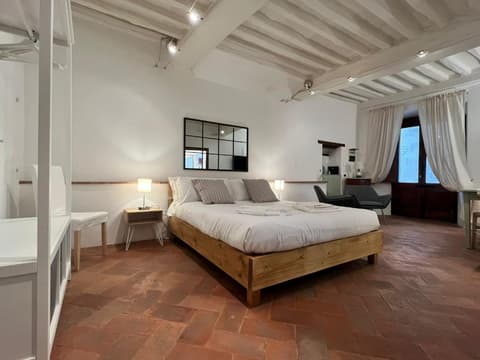 Vicolo della Scala Rooms, 