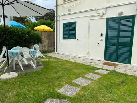 le tre isolette a 200m dal mare, 