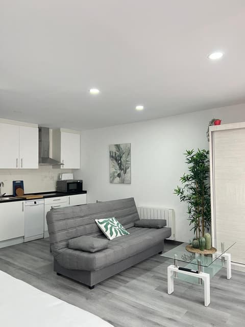 Rosal Central Studios, 