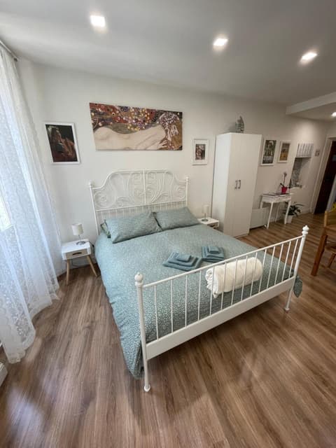 Holiday Studio in Centro Storico Intra, 