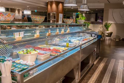 Premier Inn Abu Dhabi Airport Business Park, 