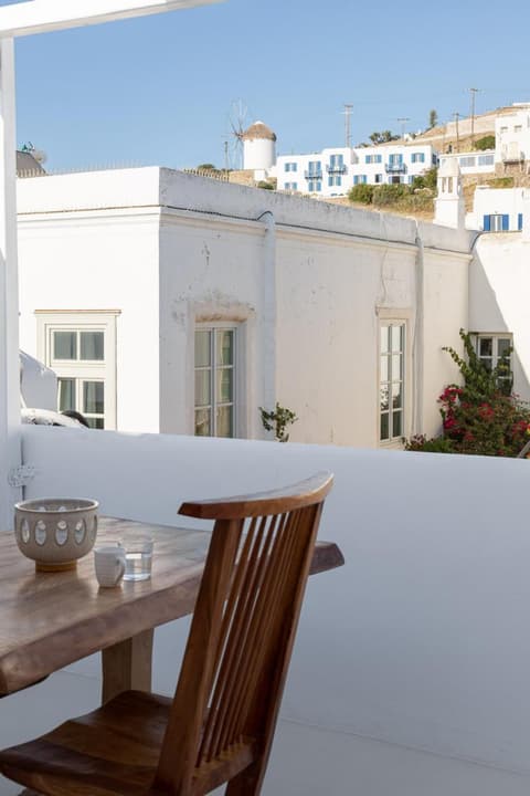 Lotus iΝ & Aroma iN , Mykonos Town, 