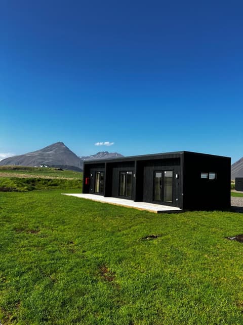 REY Stays - Small & Cozy Studio, 