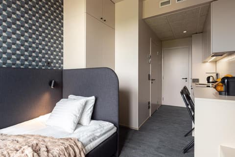 Hugo Apartment Hotel, 