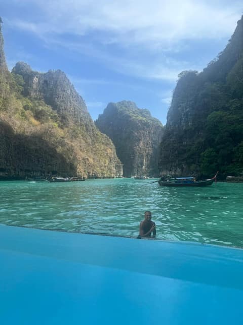 Hack Patong Beach Hotel, 