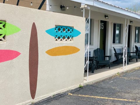 Dragonfly Motor Lodge, 