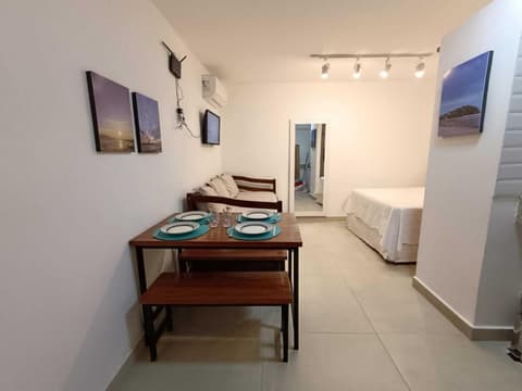 Confortável Flat 50mt Praia Manguinhos Búzios RJ, 