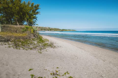 Appartement T3 - Cap noir- à 200 m de la plage des Roches Noires, 