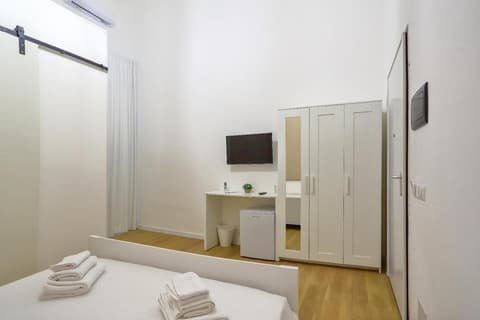 Elegante matrimoniale clemente house catania centro, 