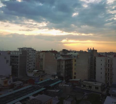 Tiny Loft Studio in the heart of Thessaloniki,17 square meters,on the terrace of the building, 