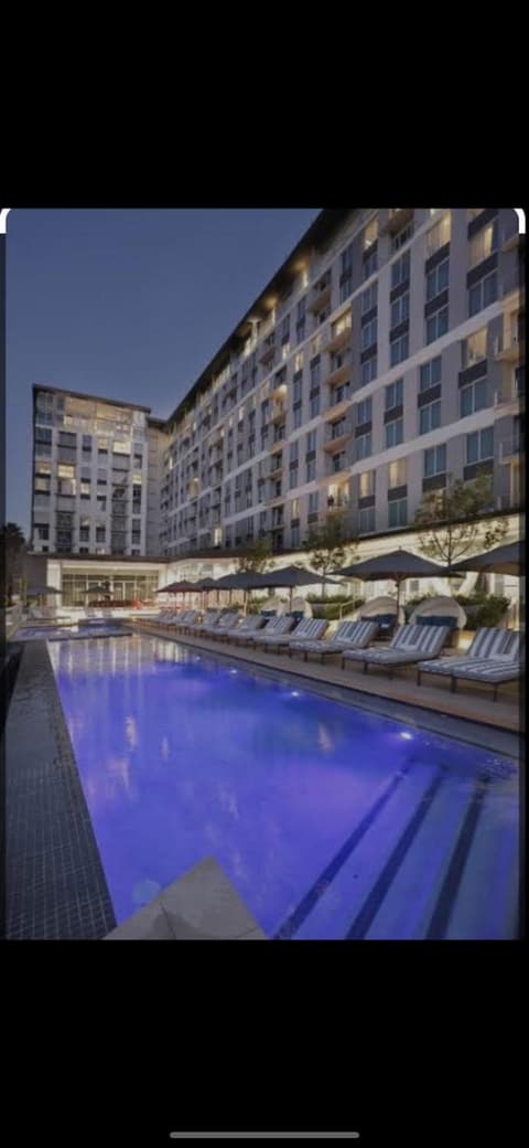 Capitol on the Park, 