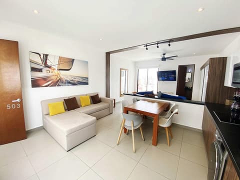 Estudio con rooftop cerca de la playa y 5ta av, 