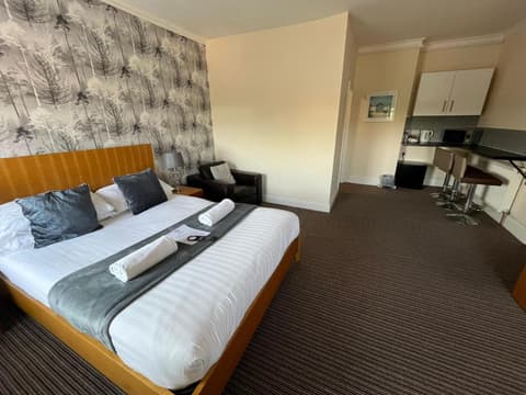 The New Brighton Hotel, 