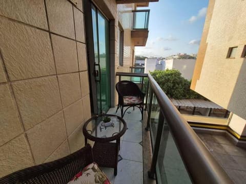 Ap Alecrim Praia do Forte Cabo Frio Pé na Areia3qt, 