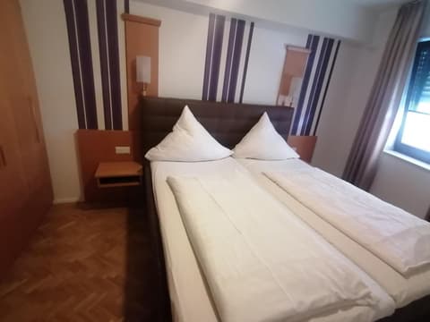 zum kleinen Reichstag, 