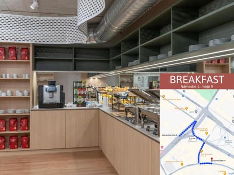 Hotel Reverie - Dependance, Check-in at Metropolitan Star, 