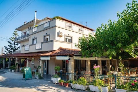 Katakolo Apartments near Olympia, 