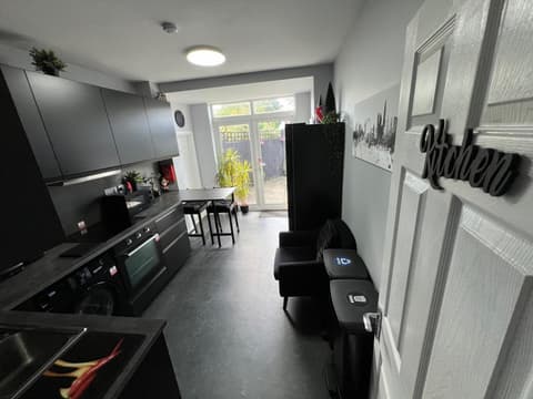 Beddington Park Lodge East, 