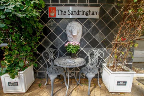 The Sandringham Bed & Breakfast and Self-Catering, 