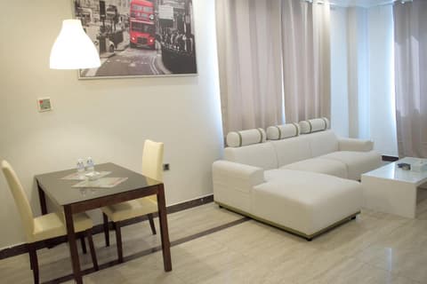 Hotel Leaders Plaza Salmiya, 