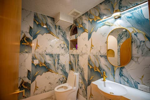 Social Stays - Santa Barbara's FIRST hostel on State Street, 