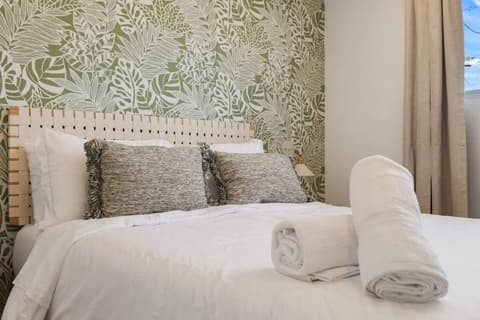 Sunview Paradise by Rather Be Properties, 