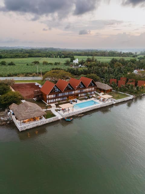 Riverside Hotel Chachalacas, 