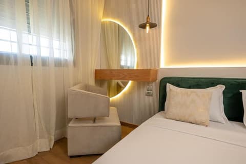 Sophisticated 3BR with Ample Space & Top Amenities, 