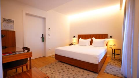 Hotel Theatro- City Center, 