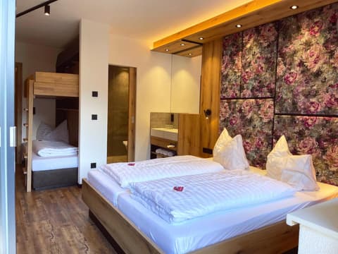 first mountain Hotel Zillertal, 